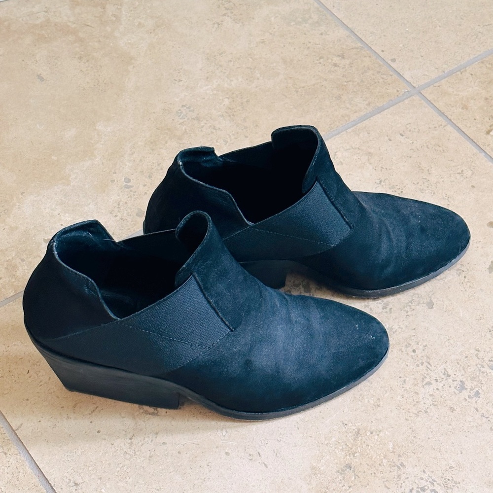 Eileen Fisher Ankle Boots in Black Suede!
